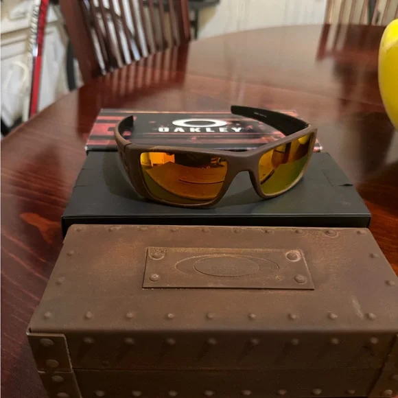 Authentic Oakley fuel cell fall out rusty decay/fire iridium polarized/new